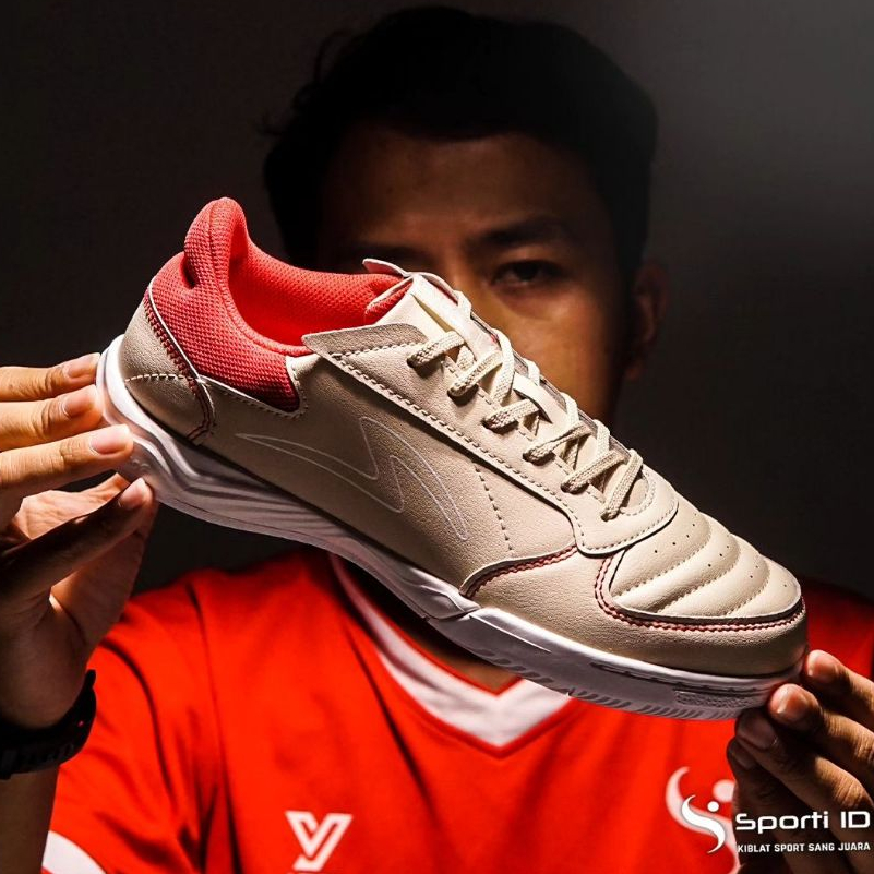 Jual Sepatu Futsal Specs Metasala City IN - Brown Rice SPE1030006 ...