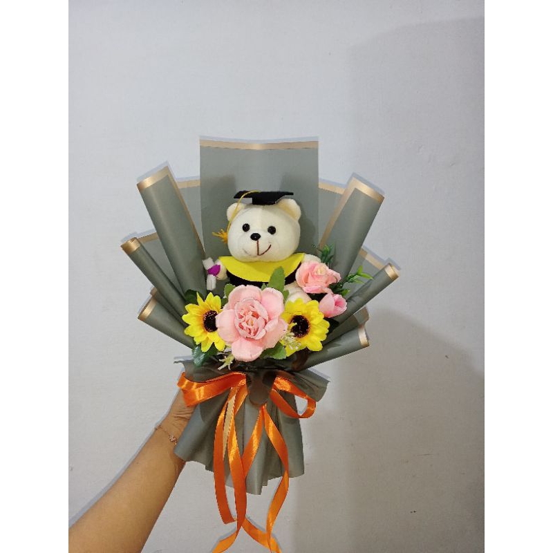 Jual [READY STOK / SIAP KIRIM] Buket Boneka Bunga Hadiah Wisuda ...