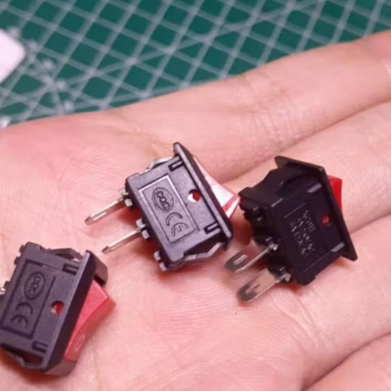 Jual Saklar switch on off mini 2 pin warna merah | Shopee Indonesia