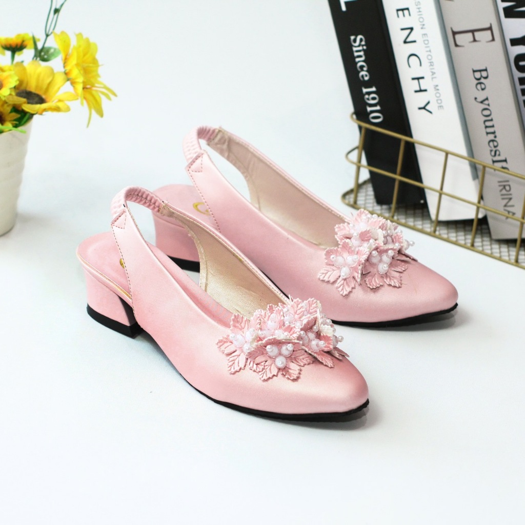 Sepatu Pesta Anak Perempuan Sandal Hak 3cm Empuk Ringan Sol Anti Slip  Flatshoes Anak Tali Karet