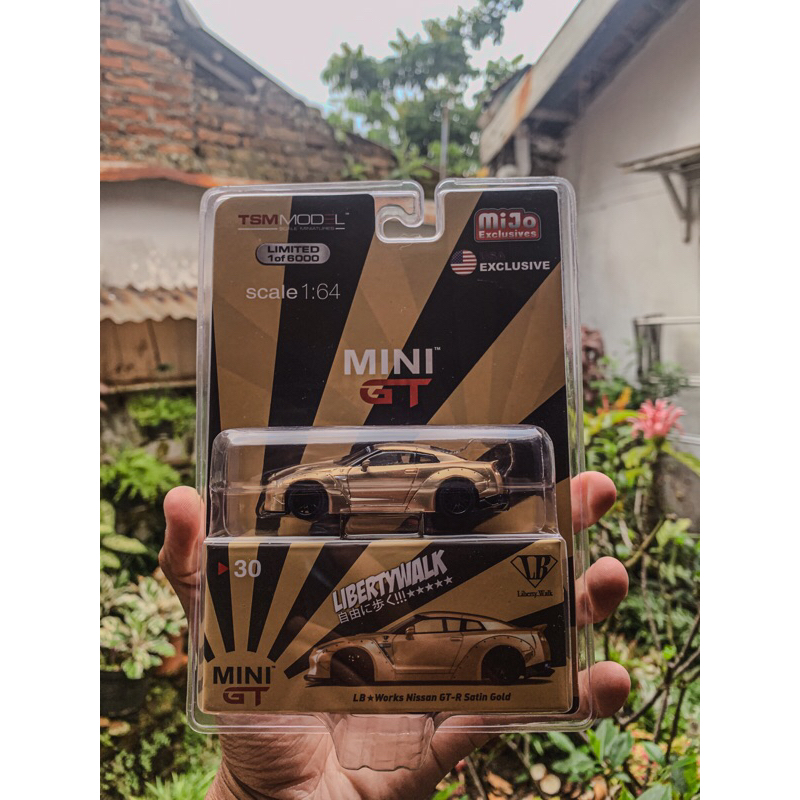 Jual MiniGT No 30 LB Works Nissan GTR R35 Satin Gold Mijo Exclusive ...