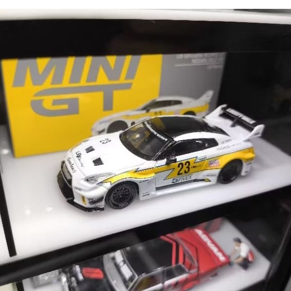 Jual MINI GT NISSAN GTR R35 LB RACING LBWK PETIR | Shopee Indonesia