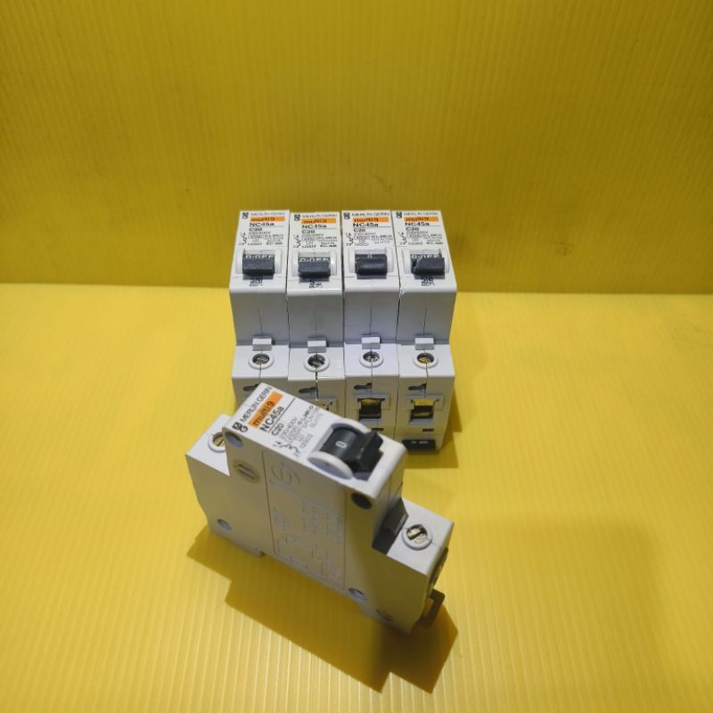 Jual MCB merlin gerin NC45a C20 barang second/bekas 1pas 20A | Shopee ...