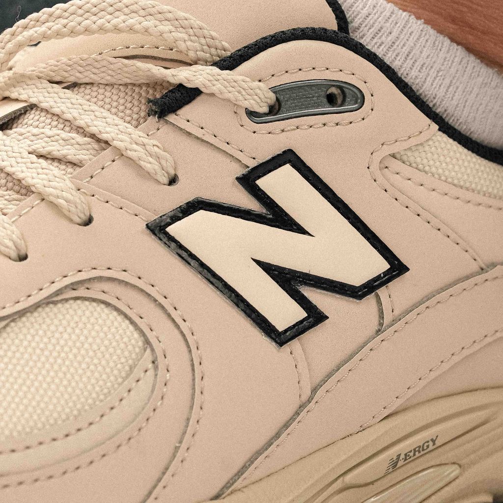 Jual New Balance 2002R Ivory GS | Shopee Indonesia