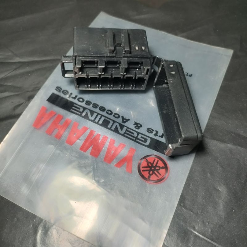Jual BOX SIKRING KOSONGAN YAMAHA NMAX XMAX LEXI AEROX ORIGINAL YAMAHA