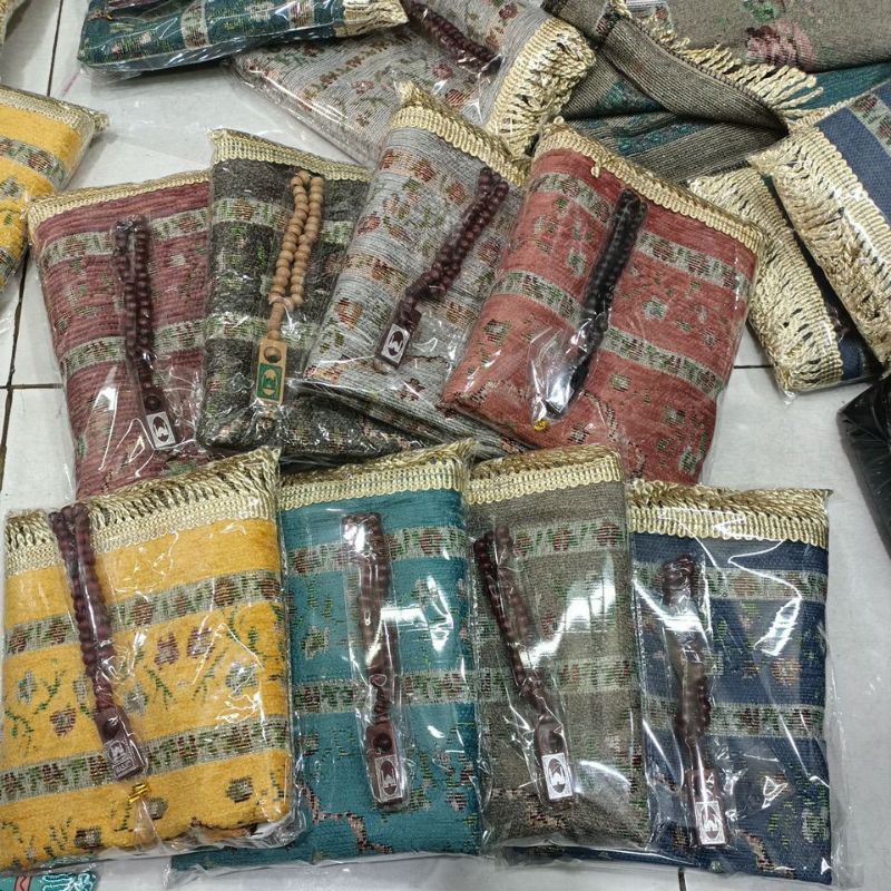 Jual Paket Tahlilan Sajadah Chenil Tambang Free Tasbih Shopee Indonesia