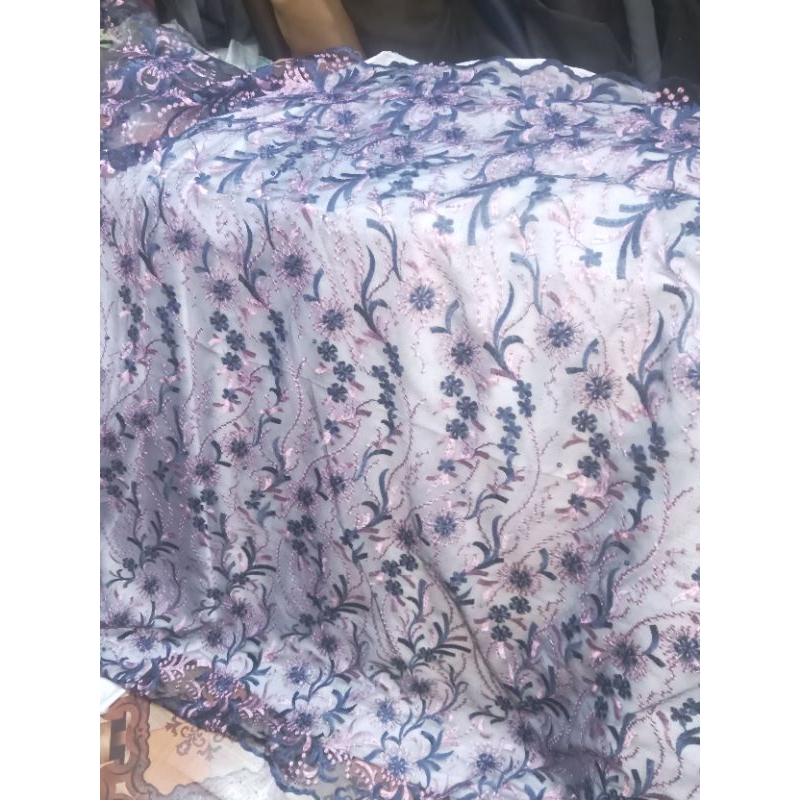 Jual Kain Burkat Tile Akar Bungga Meteran Bahan Gaun, Dres | Shopee ...