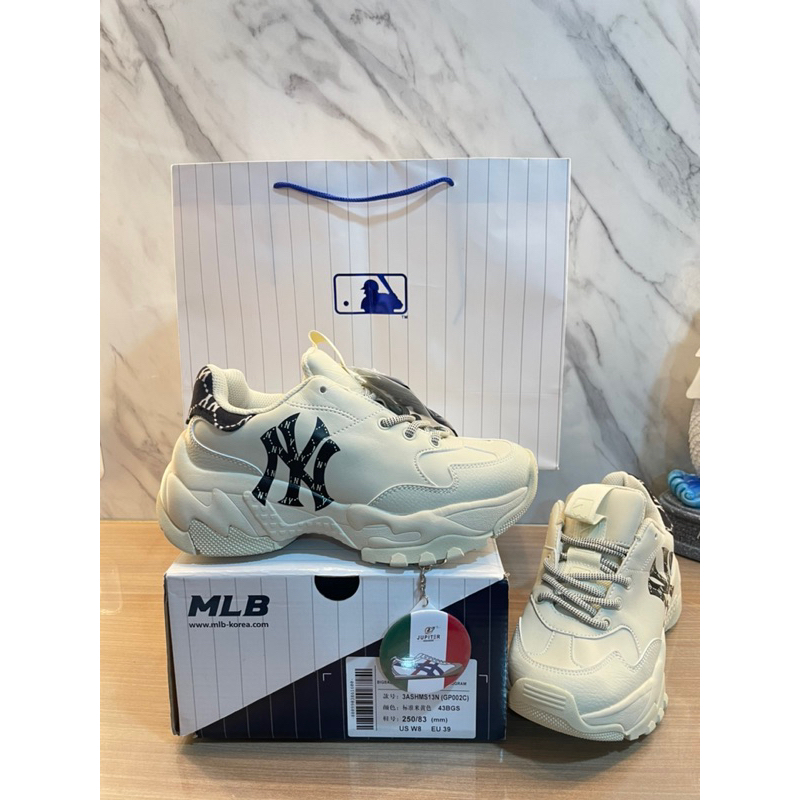 MLB Big Ball Chunky A New York Yankees Shoes NY Baseball Sneaker  3ASHC101N-50IVS