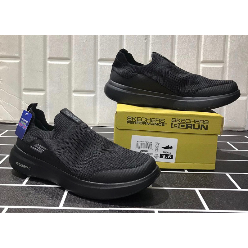 Sepatu skechers hot sale relaxed fit