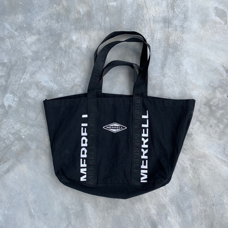 Jual Merrell Big Totebag Black Shopee Indonesia