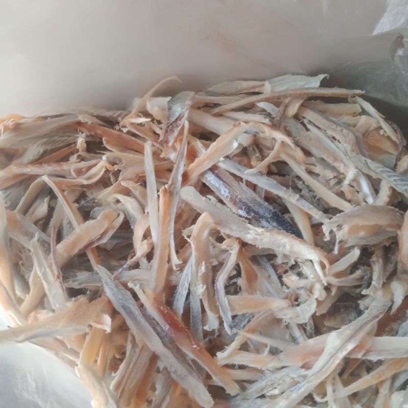 Jual ikan asin sewir cucut/ sewir pasoh tanpa tulang 100 gr /seafood ...