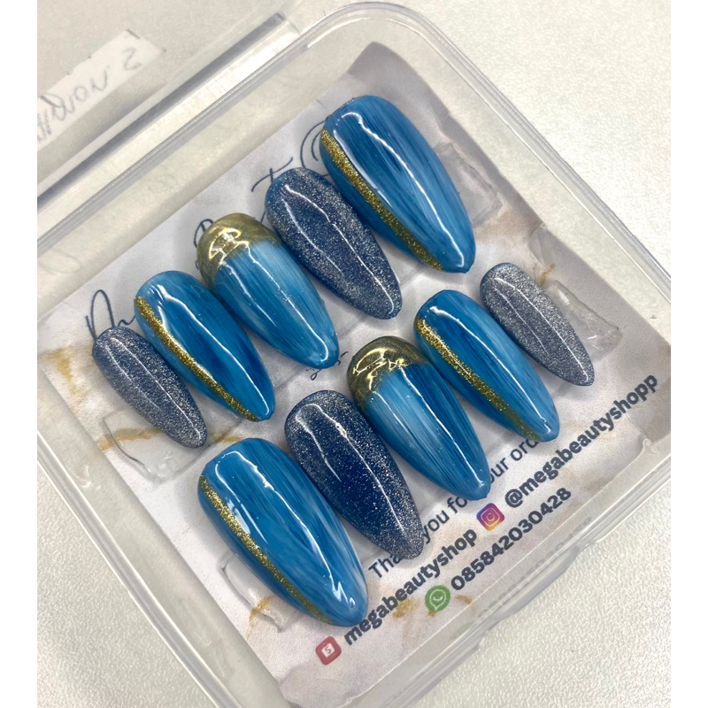 Jual B1 biru press on nails gradasi bebas request | Shopee Indonesia