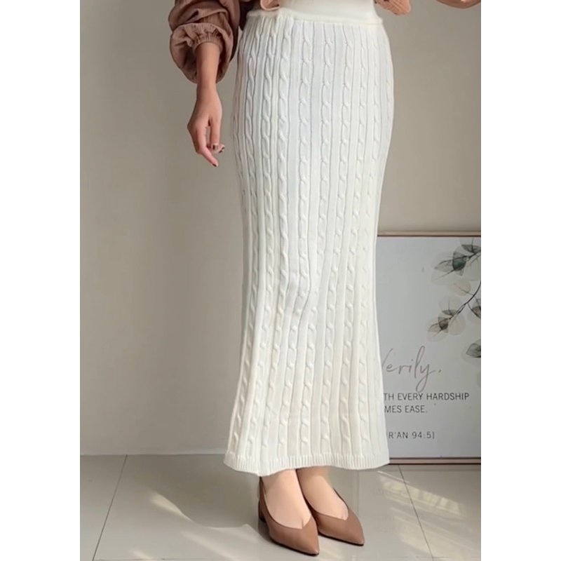 Jual WEARINGBENA | Maura Skirt | Rok Rajut | Shopee Indonesia