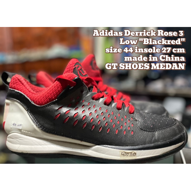 ADIDAS RUN THE GAME Black Cloud White size 40 2/3 (25 cm) INDONESIA dan  DERICK ROSE size 44 (27 cm) dan Adidas Derrick Rose Version  Silver/Red