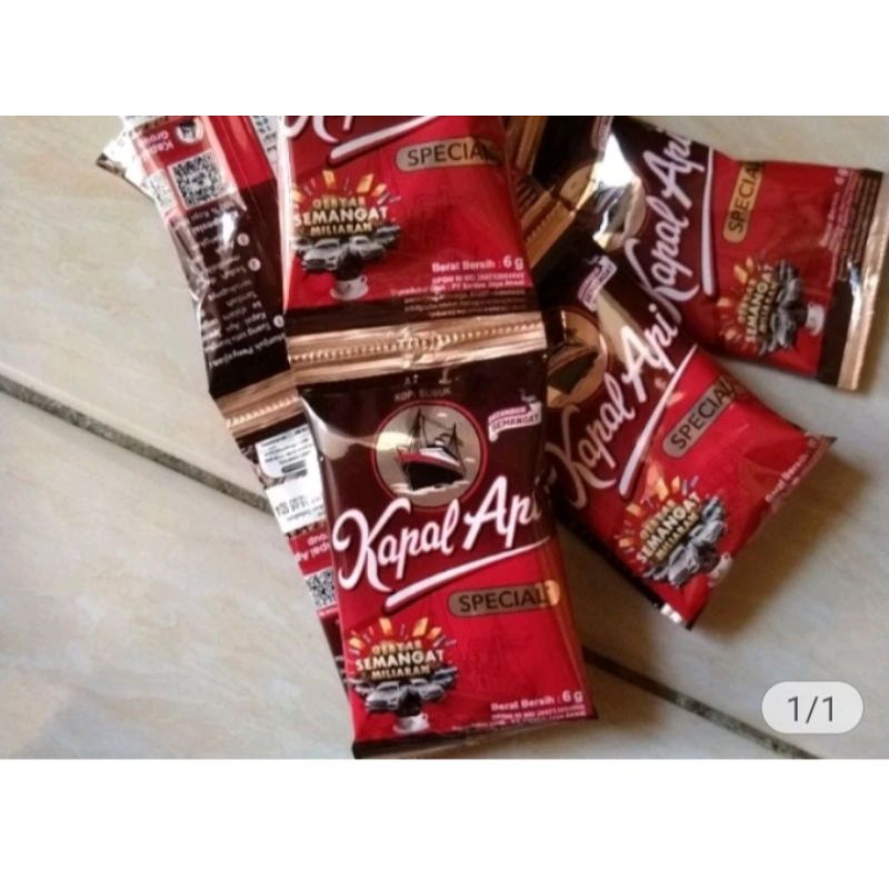 Jual kopi kapal api renteng saset kecil(5rtg)+minyak amago 2lt | Shopee ...