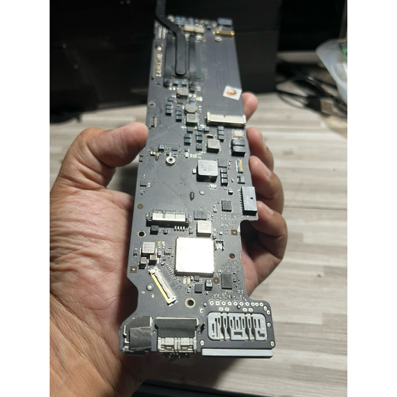 Apple A1466 13 MacBook Air EMC 2632 2013 AS-IS -Parts