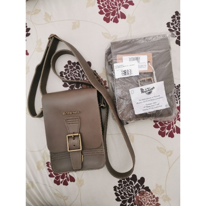 Dr martens nylon on sale tas