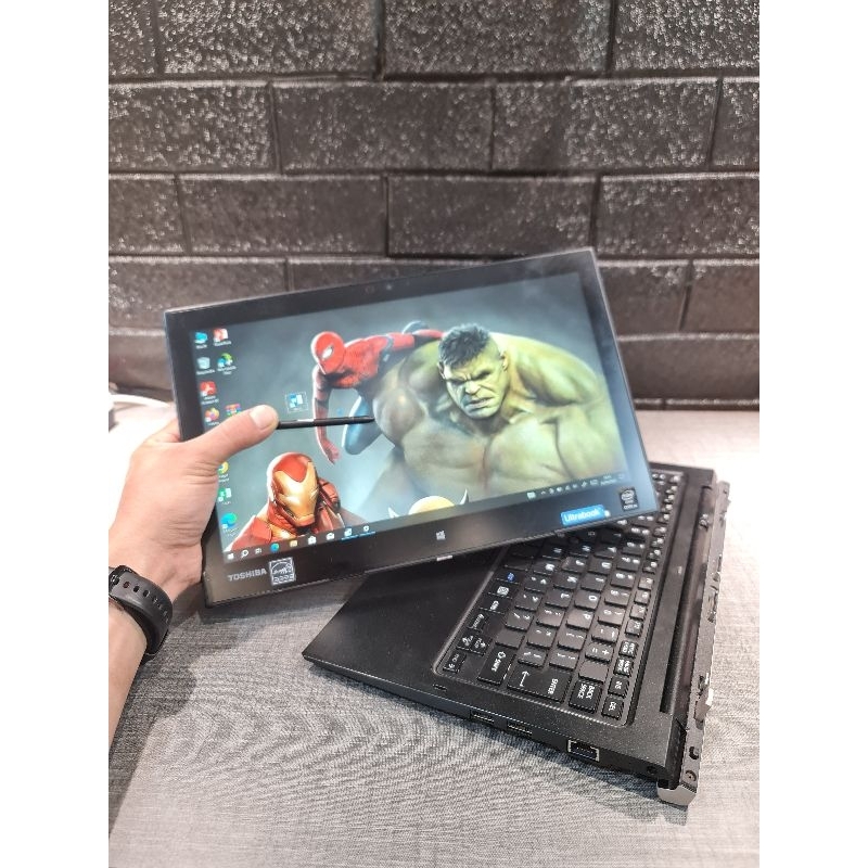 Jual Laptop 2in1 Tablet Toshiba Dynabook R82/P Core M-5Y51 Ram 4GB