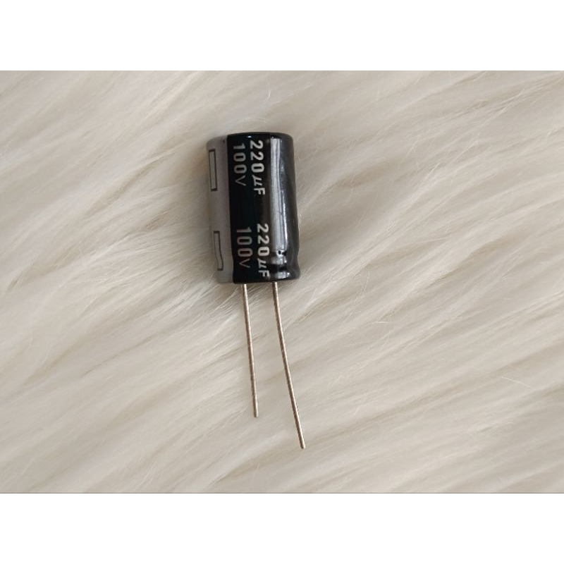 Condensatori elettrolici in alluminio 100V220UF 13x20mm