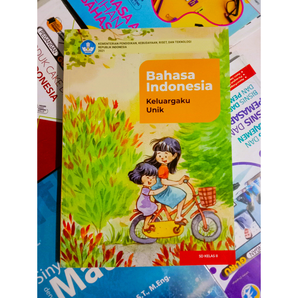 Jual Buku Siswa Bahasa Indonesia Kelas 2 SD (Keluargaku Unik) Kurikulum ...