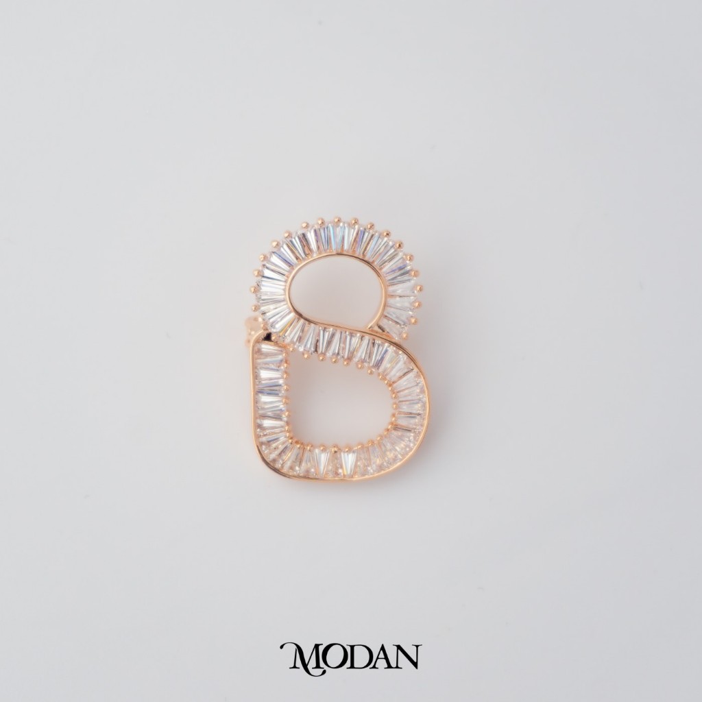 Jual Modan - Premium Brooch Dazzling "B" Shaped Designer Inspired Bros ...