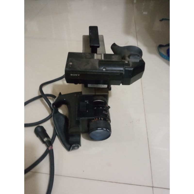 caméscope SONY Trinicon ref: HVC-3000S
