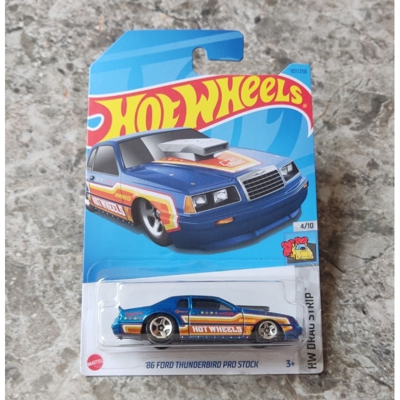 Hot Wheels ’86 Ford Thunderbird Pro Stock – HW Drag Strip Serie, Blau Metallic, Short Card, 1:64