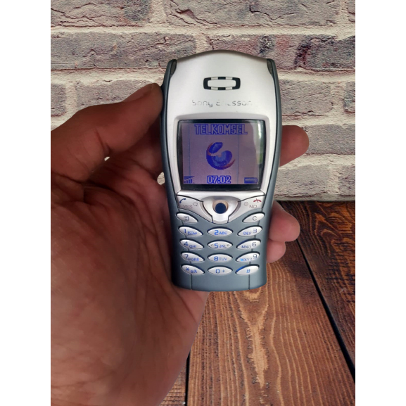 Jual Hp Jadul Ericsson R13B | Shopee Indonesia