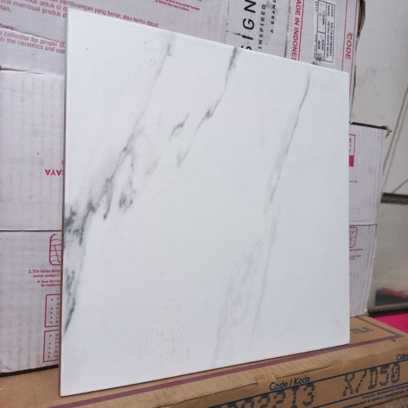 Jual KERAMIK LANTAI KAMAR MANDI KASAR ASIA TILE RITCHIE GREY 25X25 KW1 ...