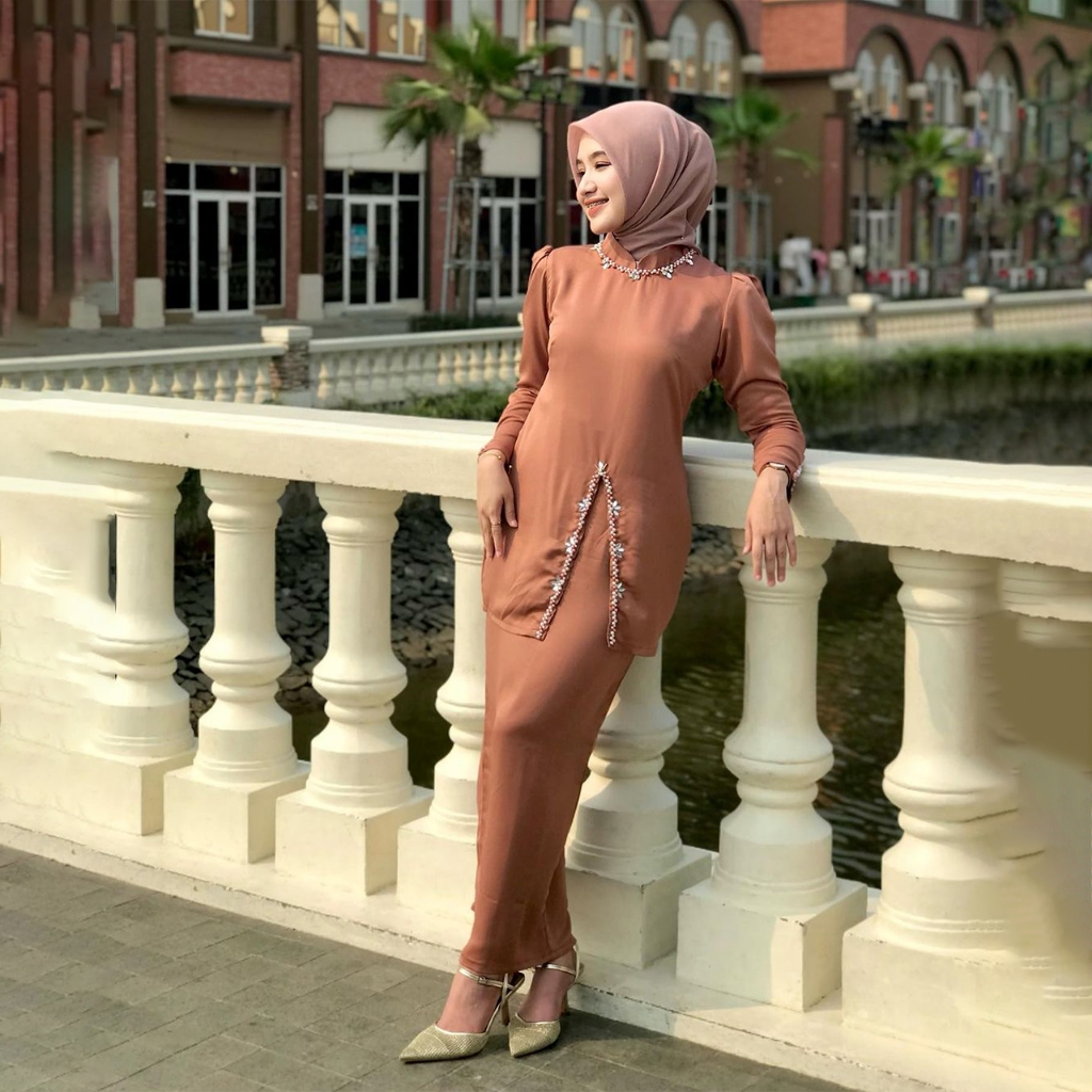 Kebaya modern jumpsuit clearance