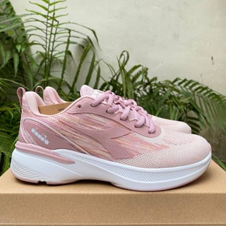 Diadora hotsell running wanita