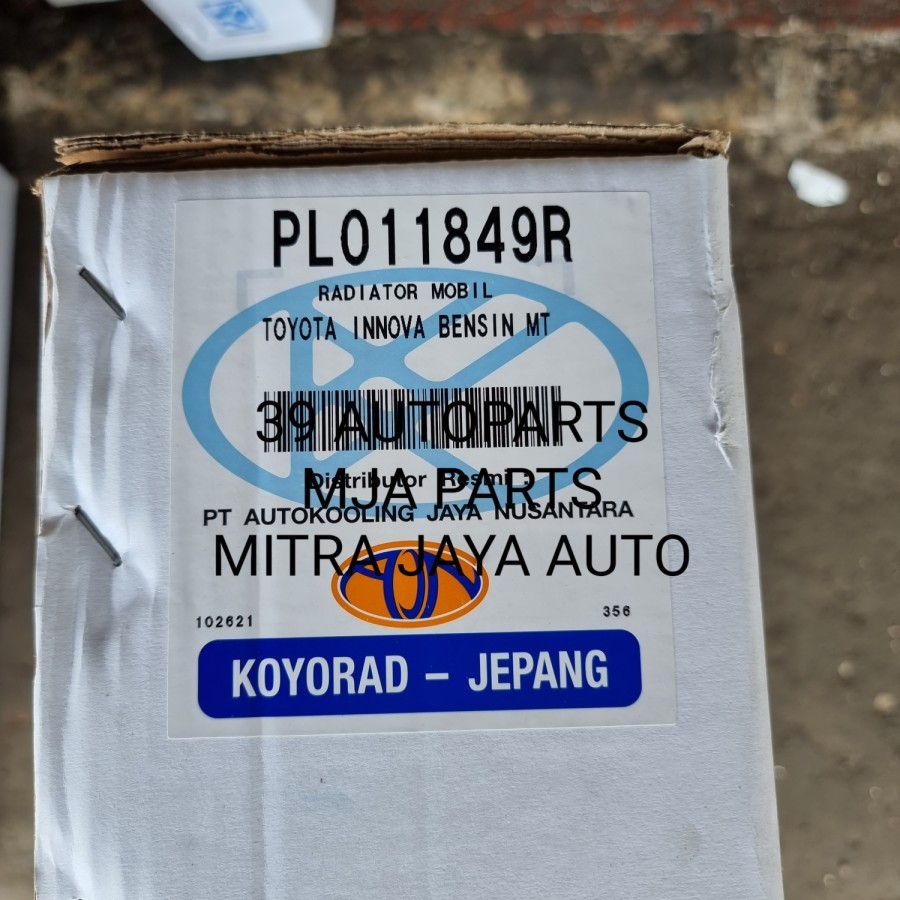 Jual Radiator Inova Innova Fortuner Hilux bensin manual KOYORAD 24 AUTO ...