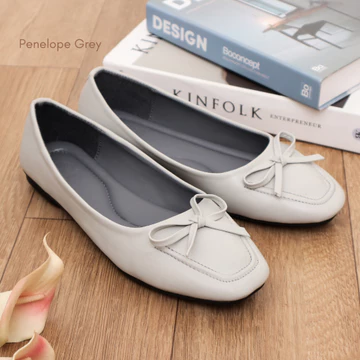Quince Penelope Flats Kulit Sintetis 6 Warna