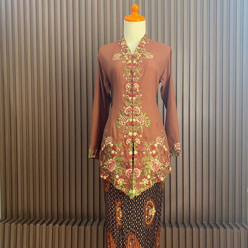 Jual Kebaya Encim Bordir Warna Terbaru Lengan Panjang Katun Mikro Ukuran L L L Shopee Indonesia