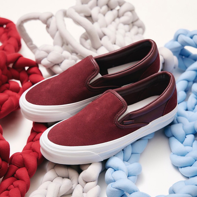 Vans lxvi merah sales