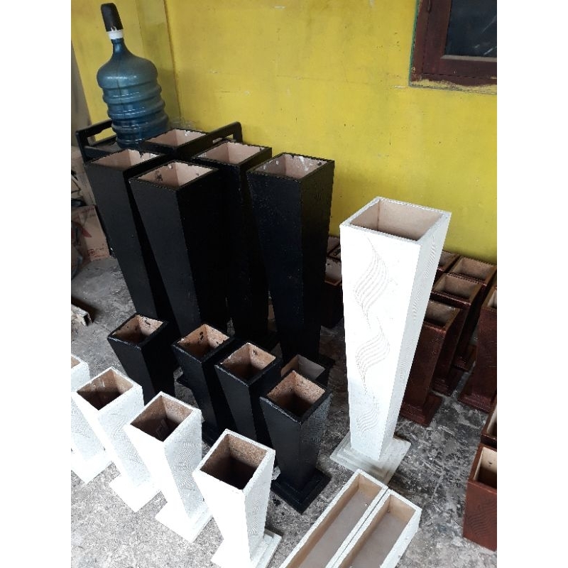 Jual Pot Kayu Vas Kayu Model Piala Tinggi Cm Diameter Cm Untuk