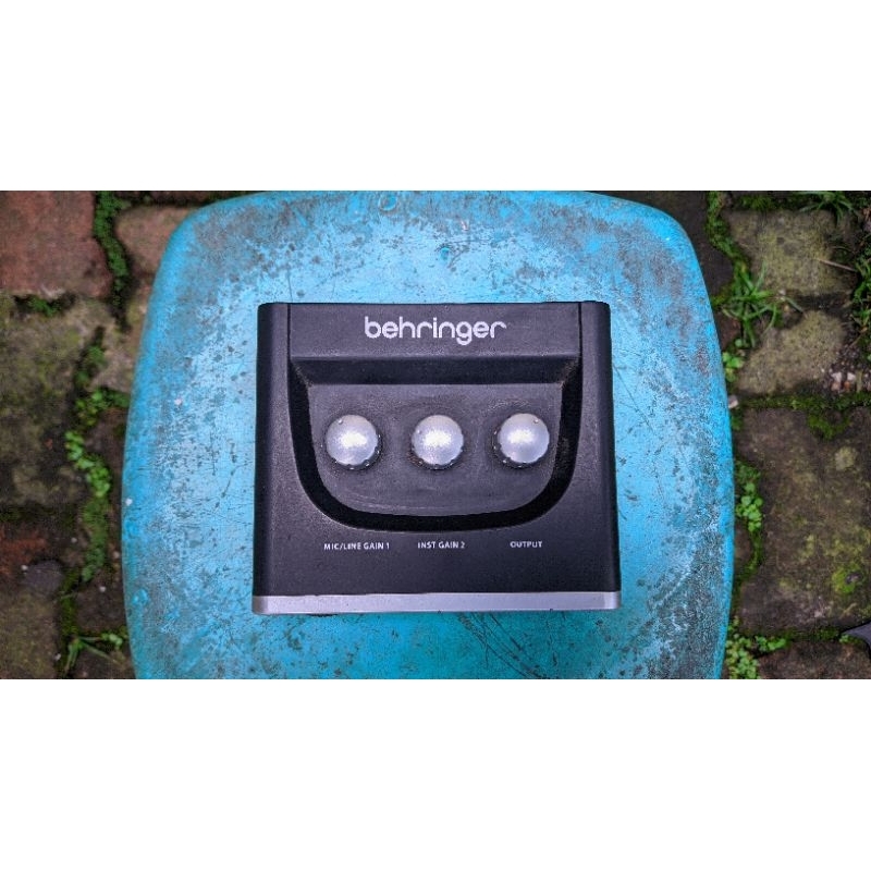 Jual Behringer UPhoria Um2 Dual Channel Soundcard Second Mulus