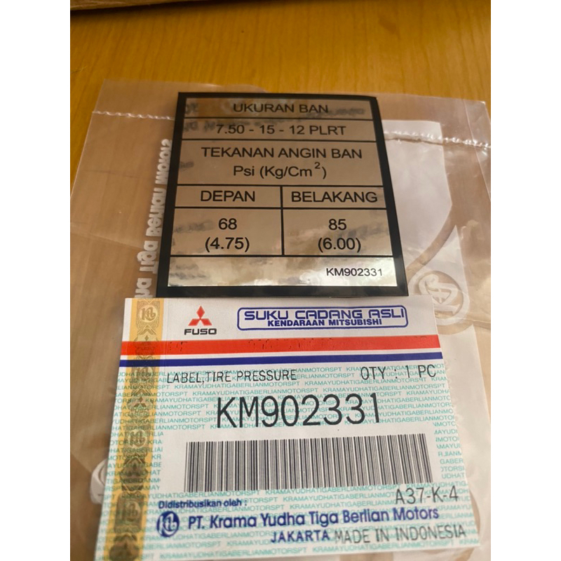 Jual stiker sticker tekanan angin ban canter orisinil KTB KM902331 ...