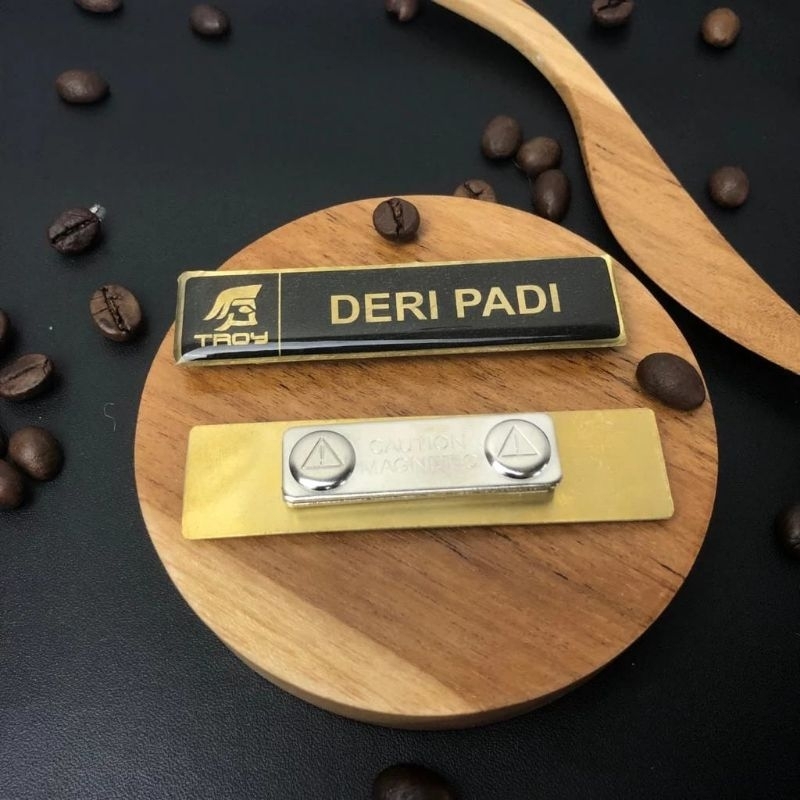 Jual Name Tag / Nama Dada / Bed Nama Dada Bahan Kuningan, Stainless Dan ...