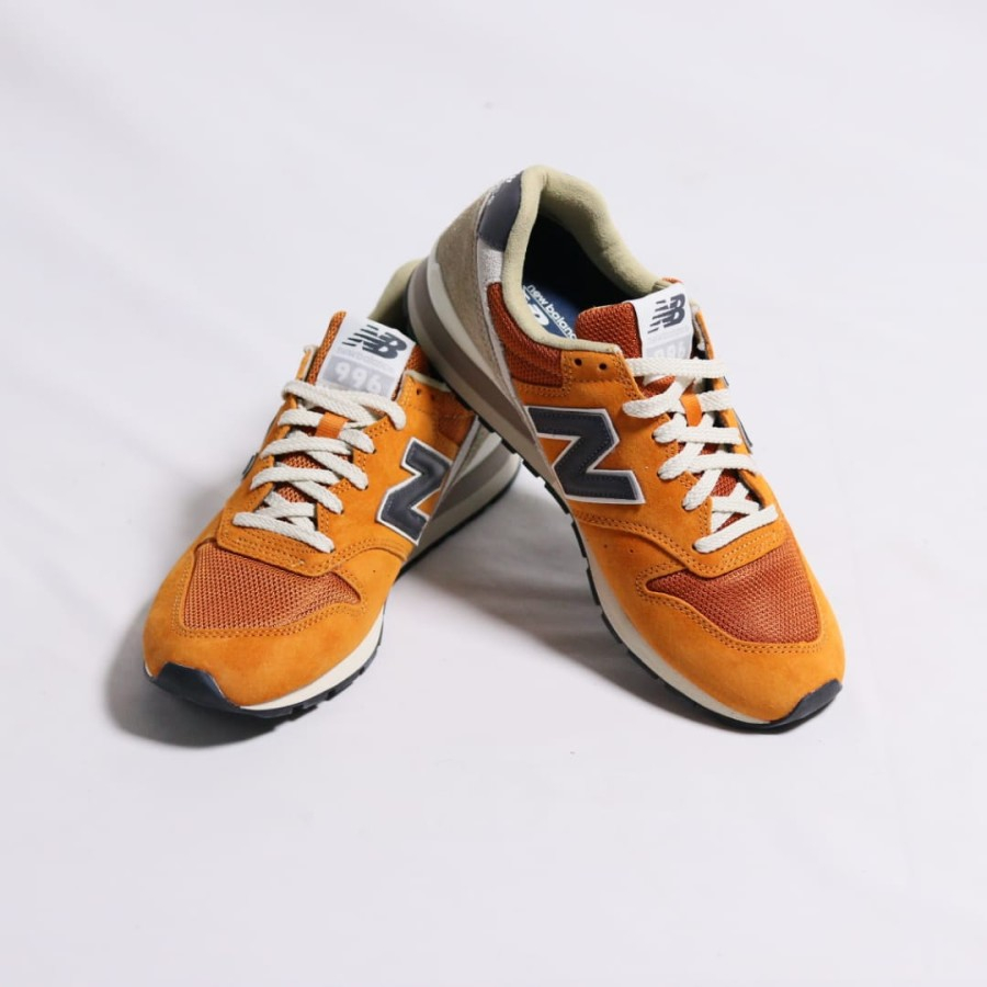 Sepatu Pria New Balance 996 Light Orange Black Original