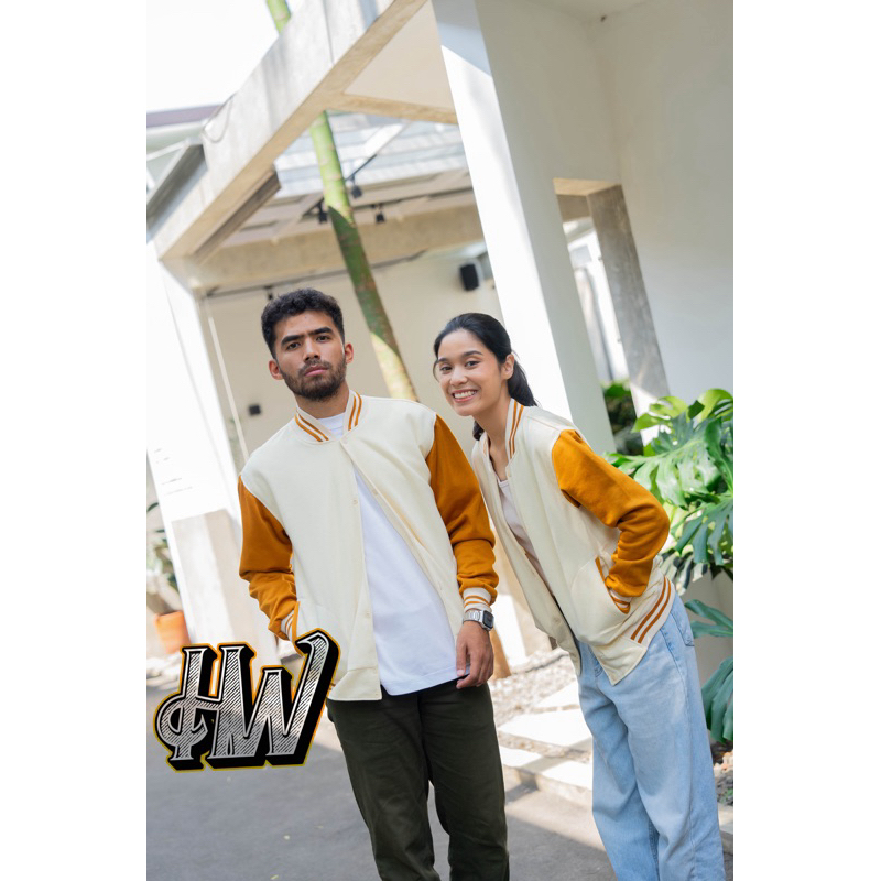 Jual Jaket Basebal Varsity Kancing Hijau Tangan Cream Polos Pria dan ...