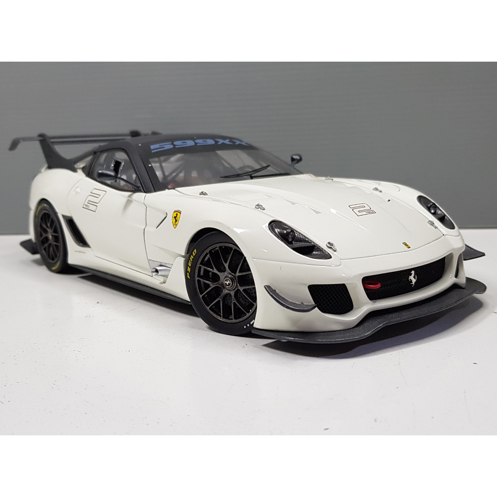 HOT WHEELS ELITE Ferrari 599XX #3 Rouge 1/43 T6263 EUR 36,32 - FR