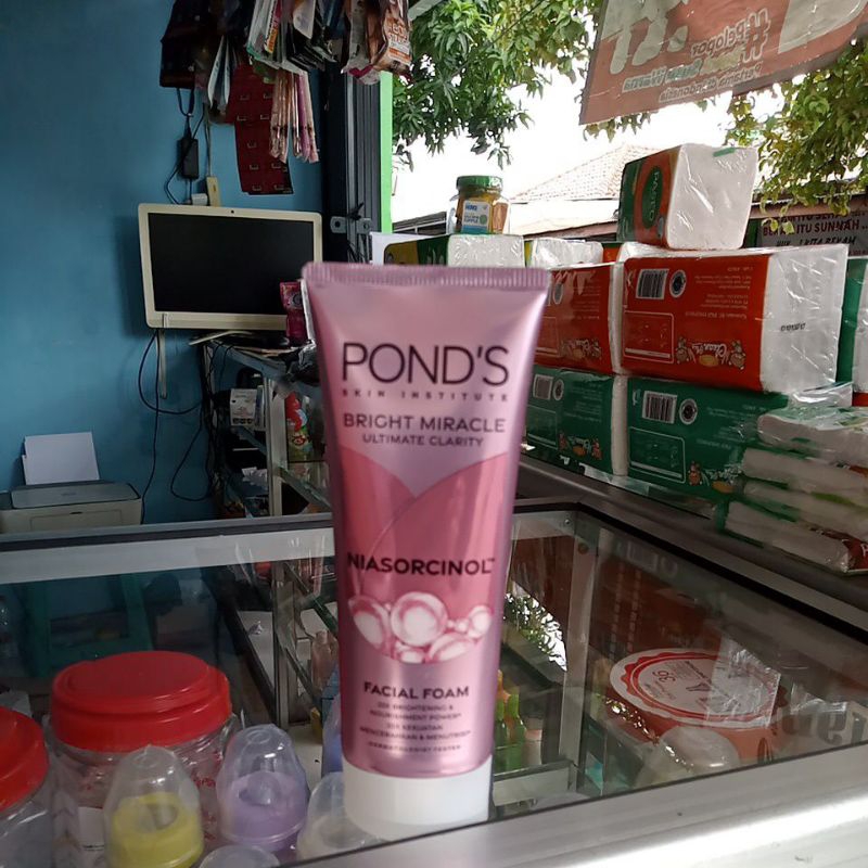 Jual Pond's Facial Foam Bright Beauty 100g(kemasan Baru) | Shopee Indonesia