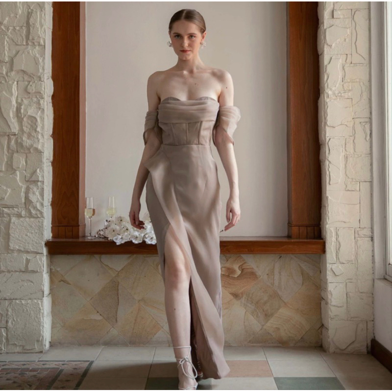 Jual coma label daphne dress preloved (in golden bronze) | Shopee Indonesia