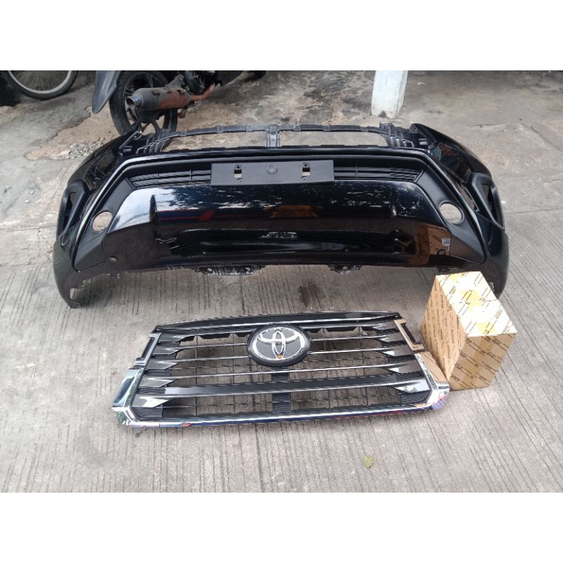 Jual bemper innova reborn facelift 2022 plus bodykit depan belakang ...