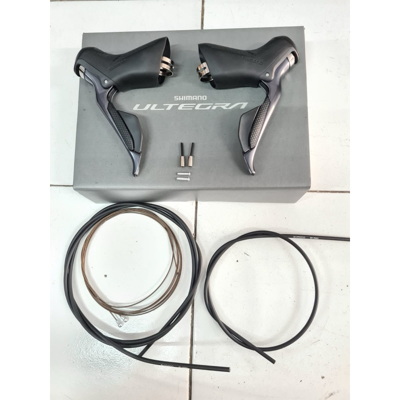 Paire de Commandes Shimano Ultegra Di2 ST-R8150 12 Vitesses