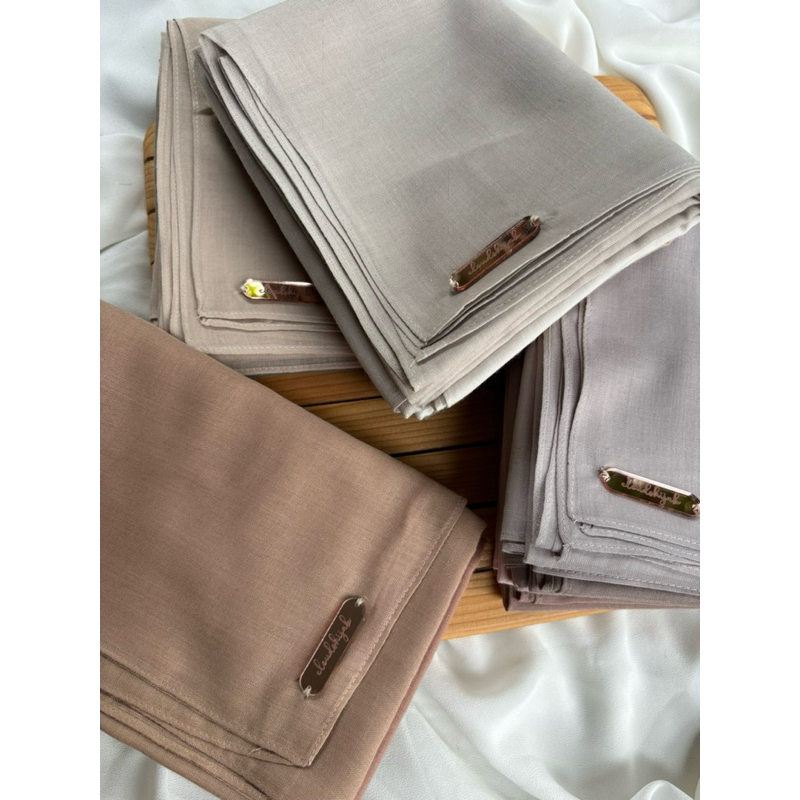 Jual Promo!! Hijab Segiempat Paris Basic Clouds | Hijab Segiempat Polos ...