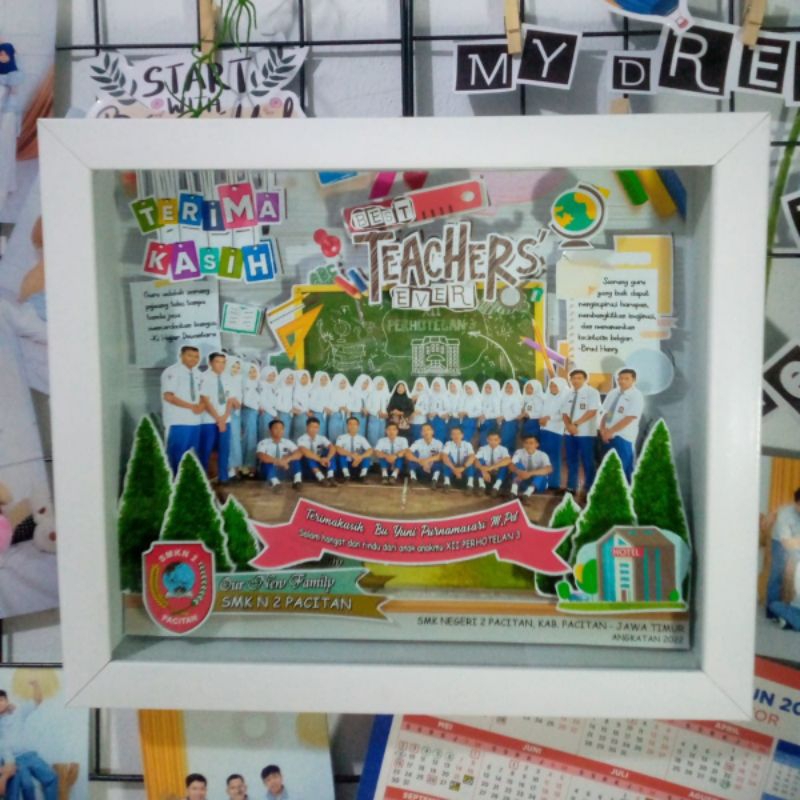 Jual Hadiah Perpisahan Kelas Scrapframe Pop Up 3D Size 25x30 cm [3 HARI ...