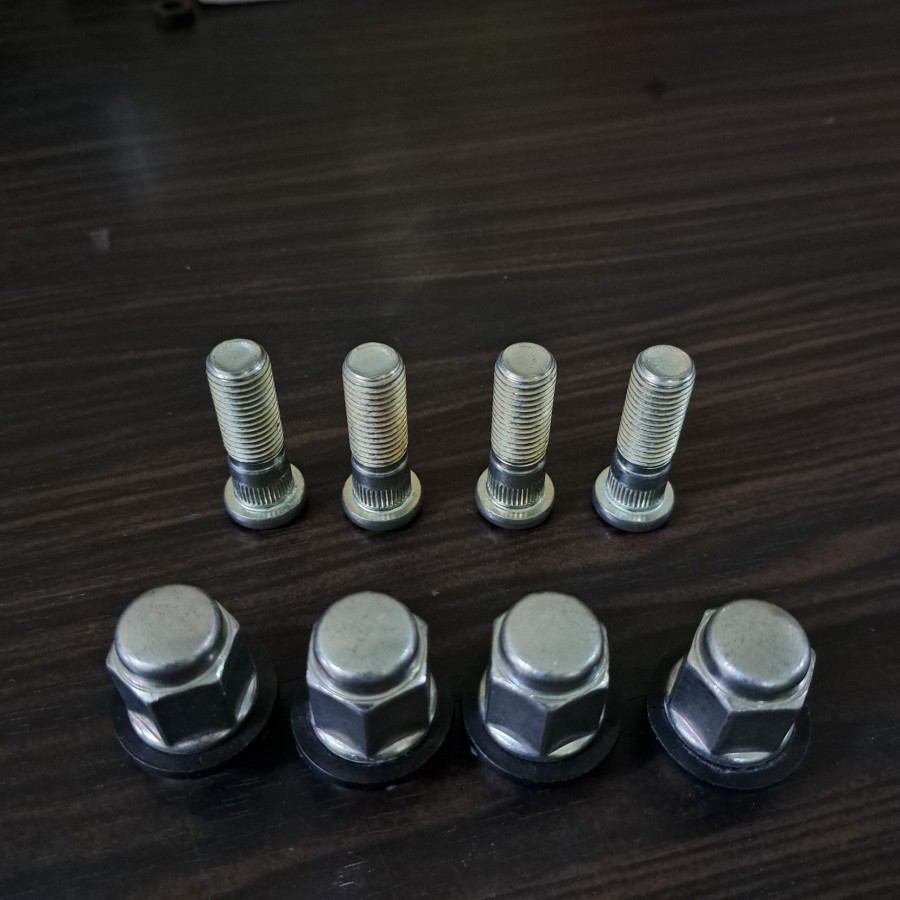 Jual BAUT MUR RODA SET HONDA BRIO SATYA..MOBILIO TIPE VELG KALENG ...