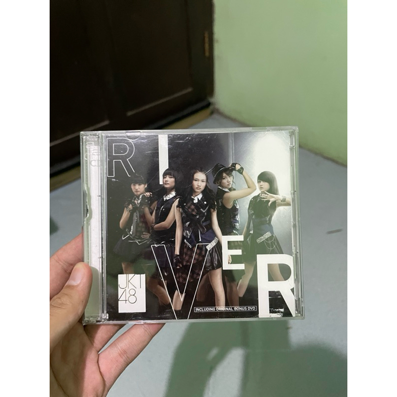 Jual CD dan DVD JKT48 (collectible item) | Shopee Indonesia